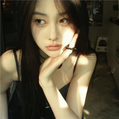 轻拍翻转小魔女